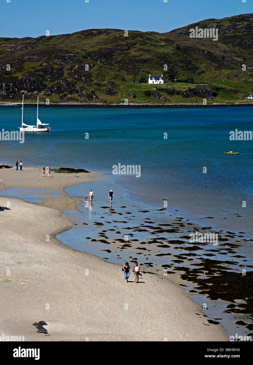 Una bellissima spiaggia di sabbia sul fiume Morar vicino a Mallaig, Scotland, Regno Unito, Europa Foto Stock