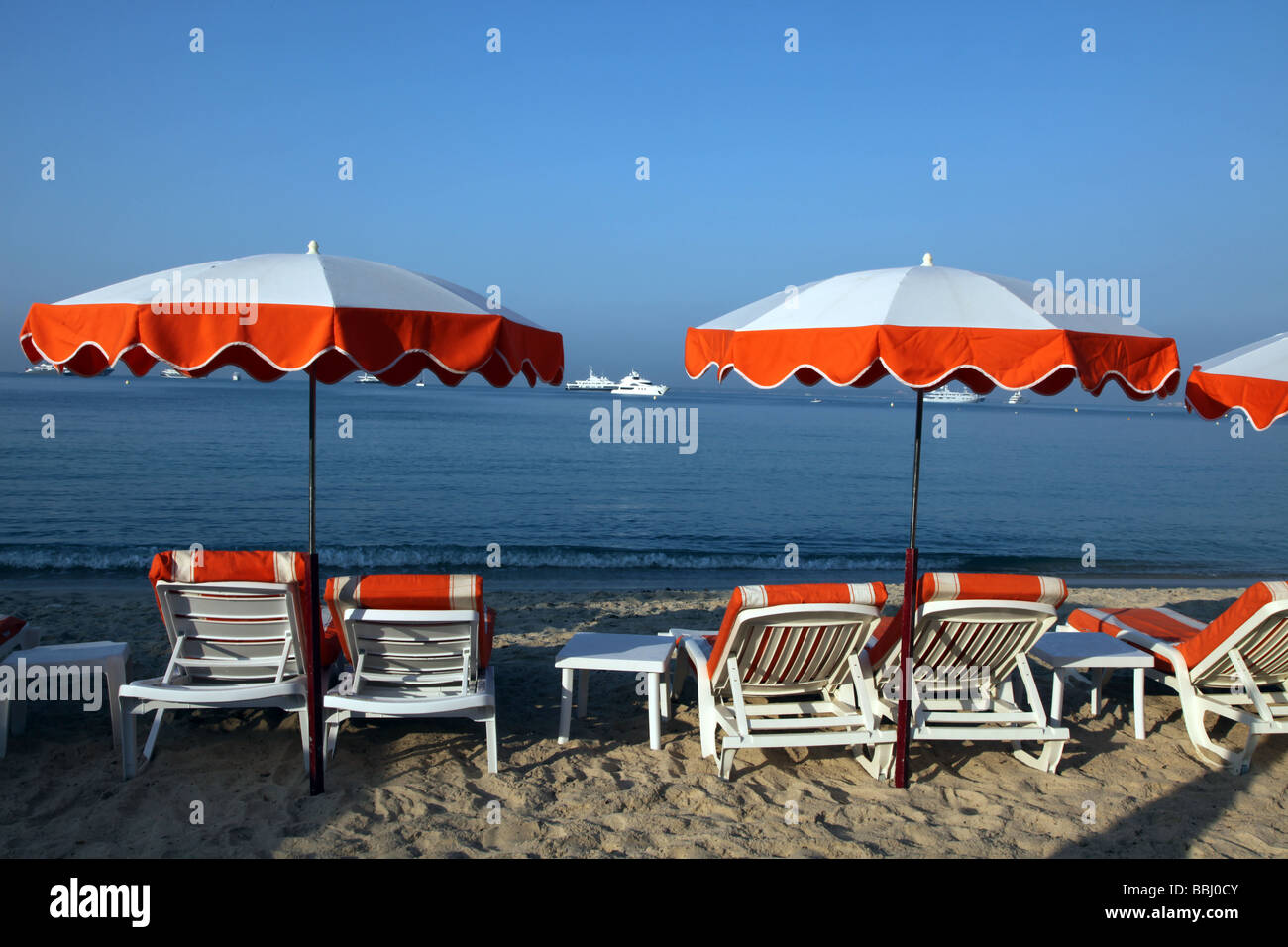 La spiaggia di Juan Les Pins Cote d Azur a sud della Francia Foto Stock