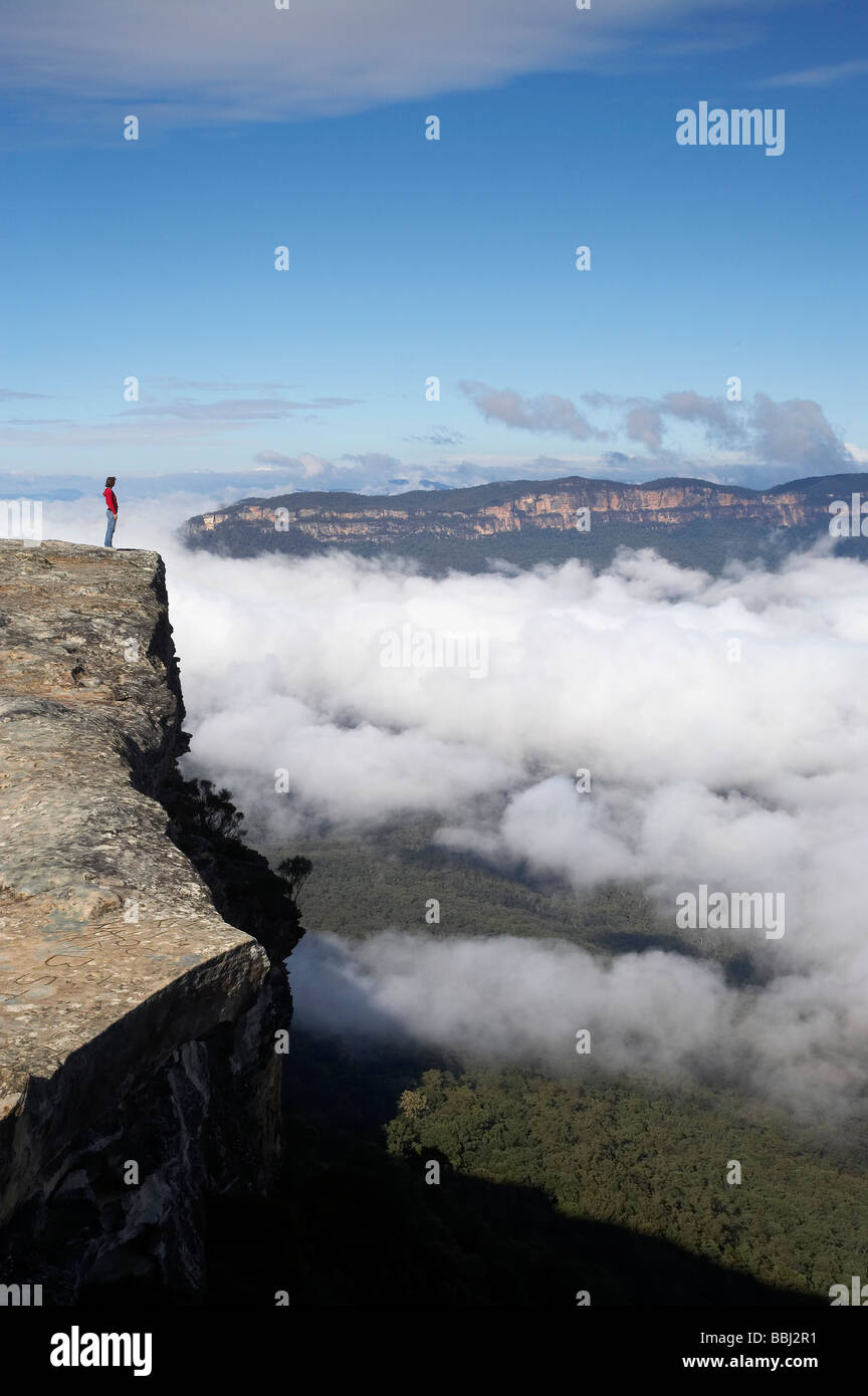 Vista dal re altopiano sopra le nuvole in Jamison Valley Blue Mountains Nuovo Galles del Sud Australia Foto Stock