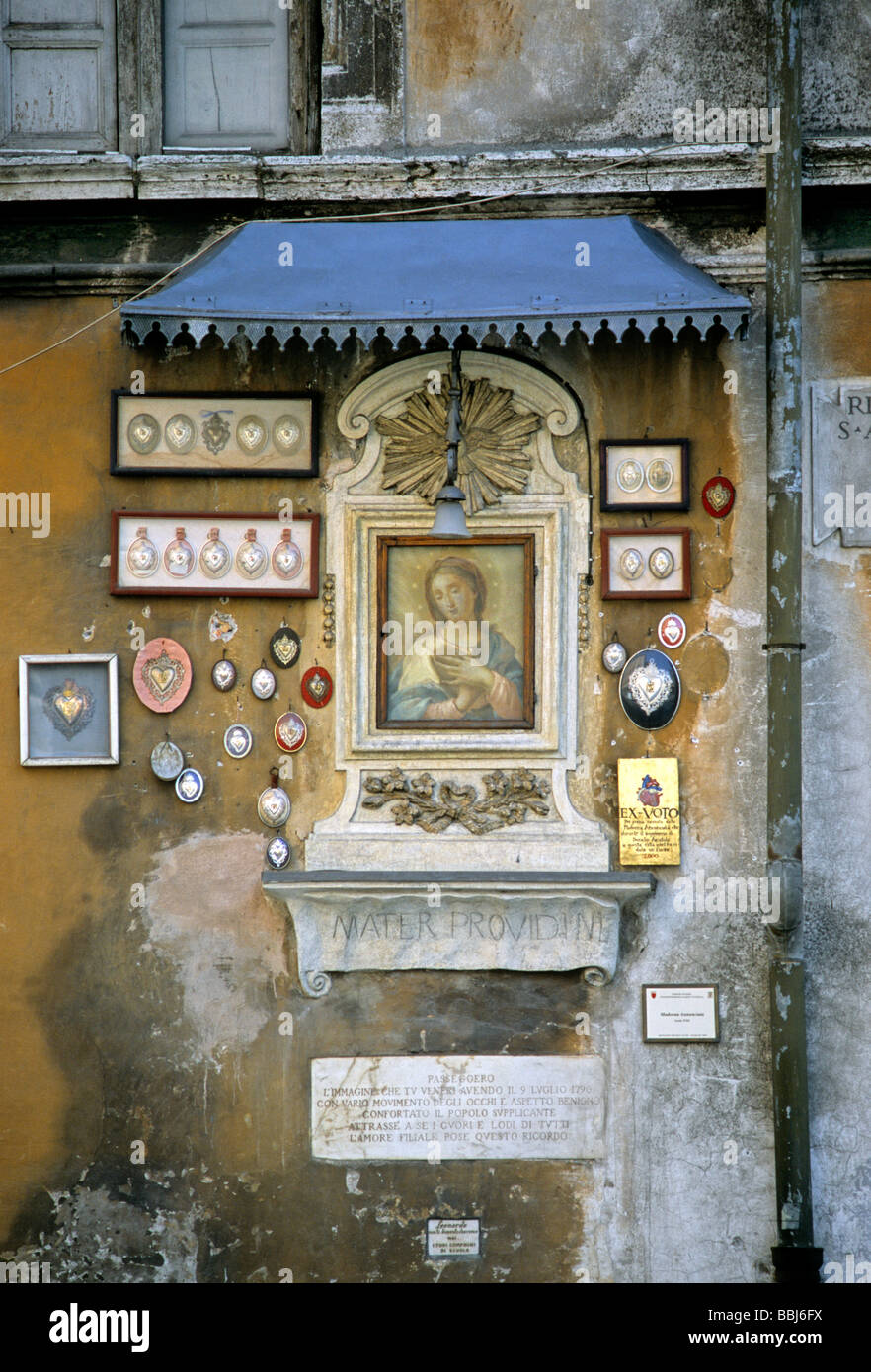 La Madonna, la Madonna Annunciata, Via delle Botteghe Oscure, Roma, Lazio, l'Italia, Europa Foto Stock