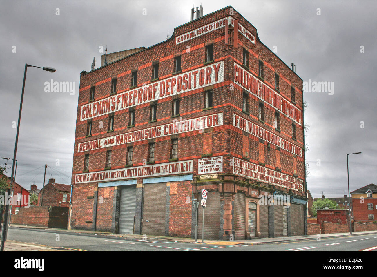 HDR di Colemans ignifughi magazzino depositario, Toxteth, Liverpool, Merseyside, Regno Unito Foto Stock