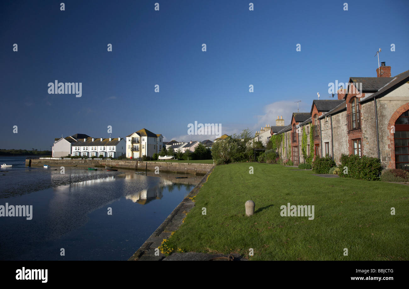 Moderni appartamenti e cottage restaurato presso il molo dundrum bay county down Irlanda del Nord Regno Unito Foto Stock