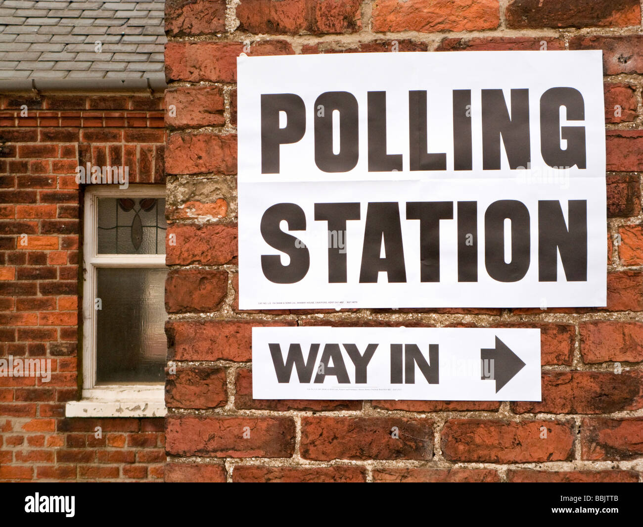 Stazione di polling, firmare in Inghilterra, Regno Unito, elezioni generali Foto Stock