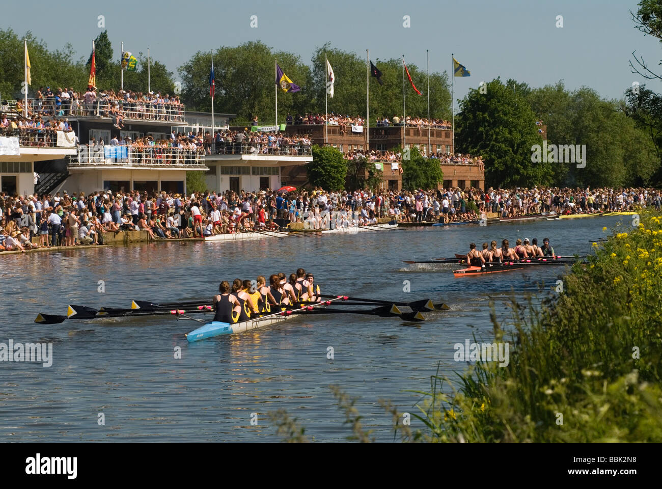 Oxford University Rowing Clubs Eights Week la club house canottaggio Gare sul fiume Isis attualmente fiume Tamigi Oxfordshire 2009 HOMER SYKES 2000 Foto Stock