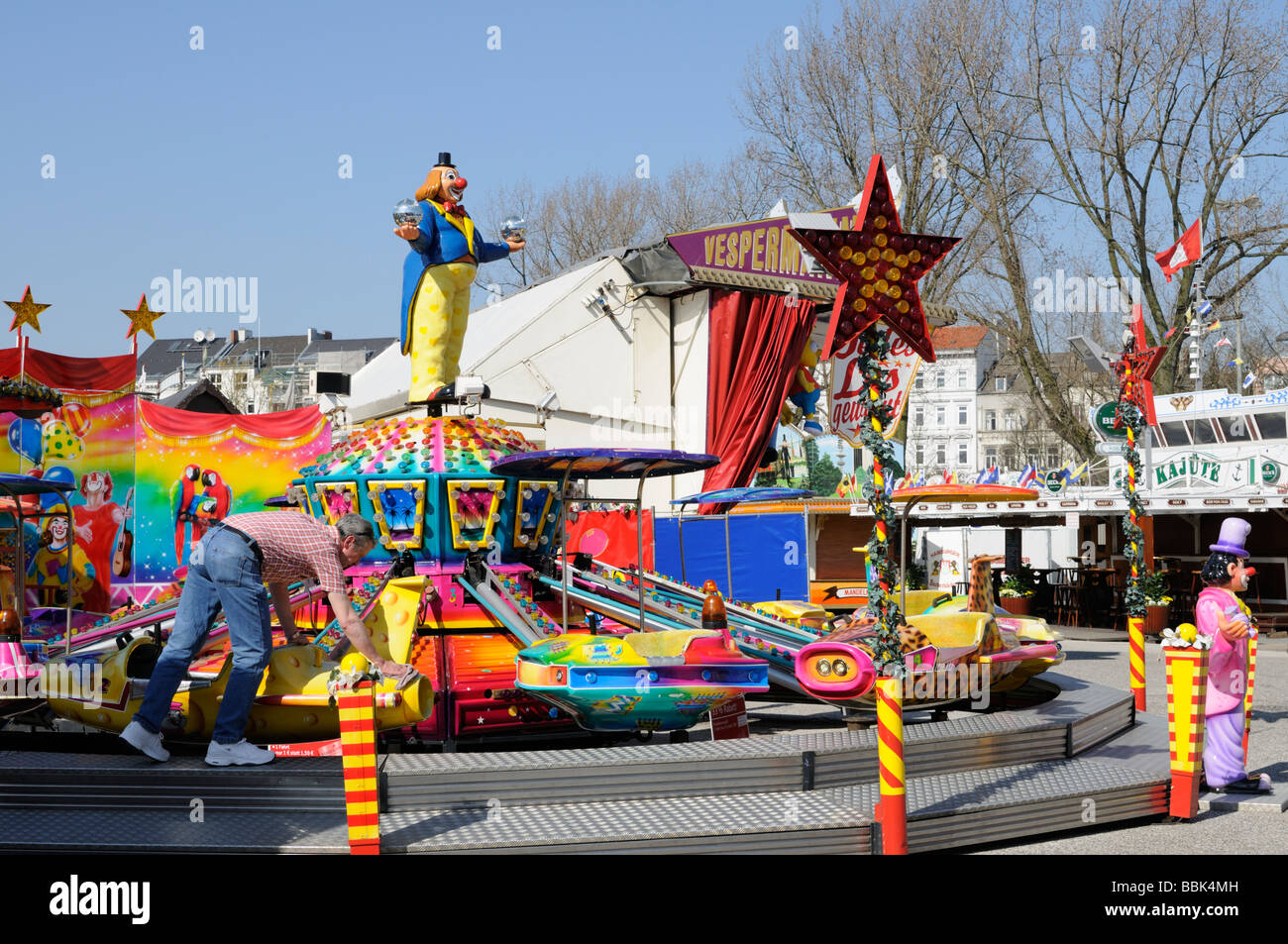 Fahrgeschäft Hamburger Dom Deutschland Fairground Ride DOM di Amburgo Germania Foto Stock