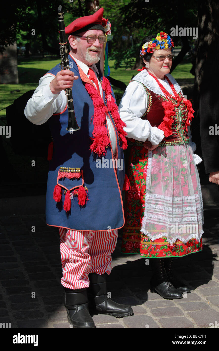 Polonia Cracovia persone in abito tradizionale Foto Stock