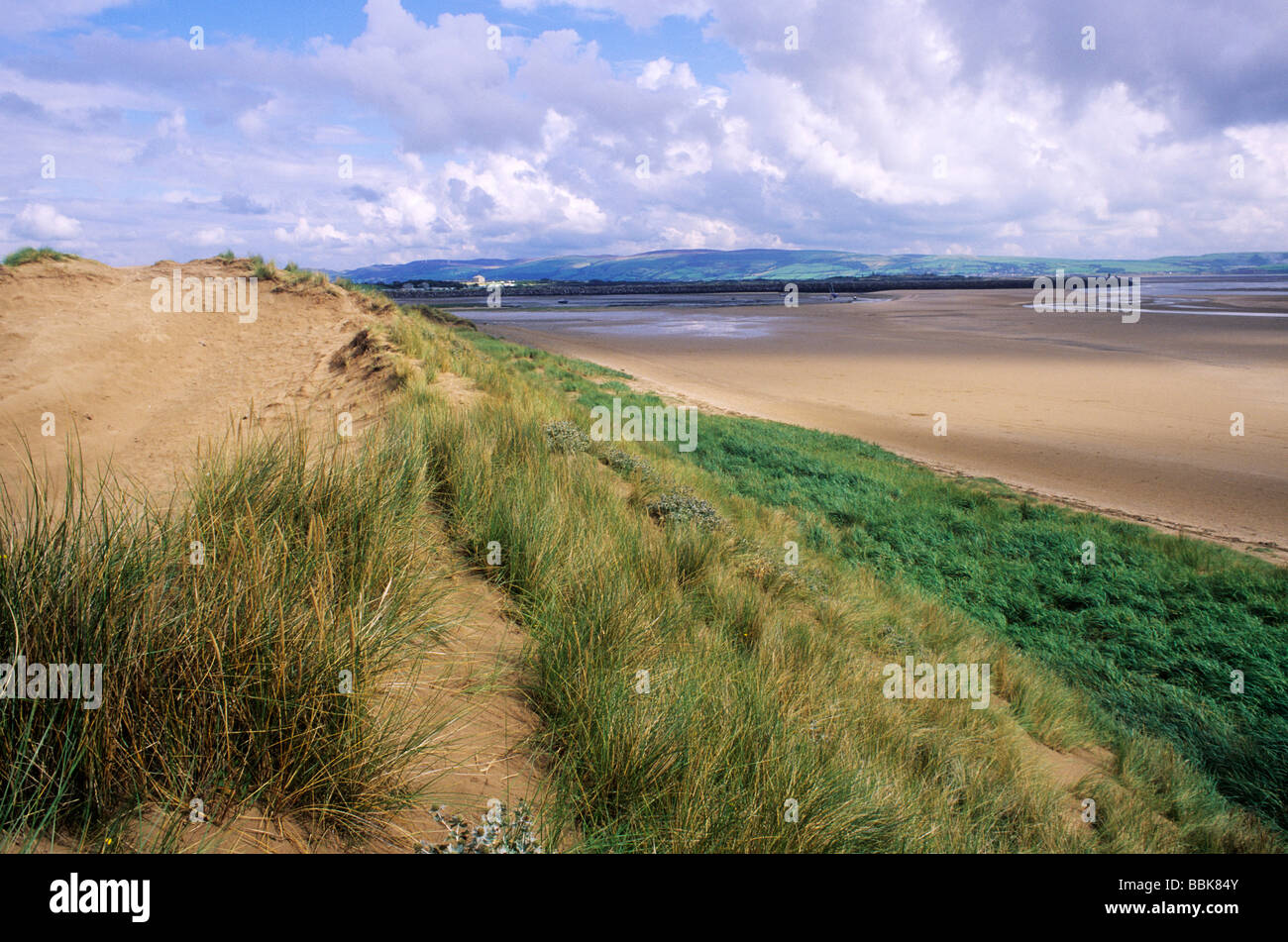 Altezze Haverigg Cumbria Duddon Sands dune di sabbia spiaggia costa inglese paesaggi costieri REGNO UNITO Inghilterra marram grass mare Foto Stock