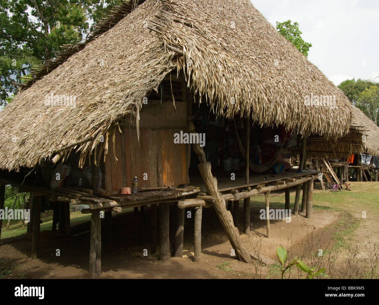 Panama.Community Emberá nel Parco Nazionale di Soberania. Foto Stock