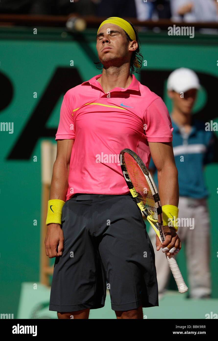 Un deluso Rafael Nadal all'aperto francese 2009 Foto Stock