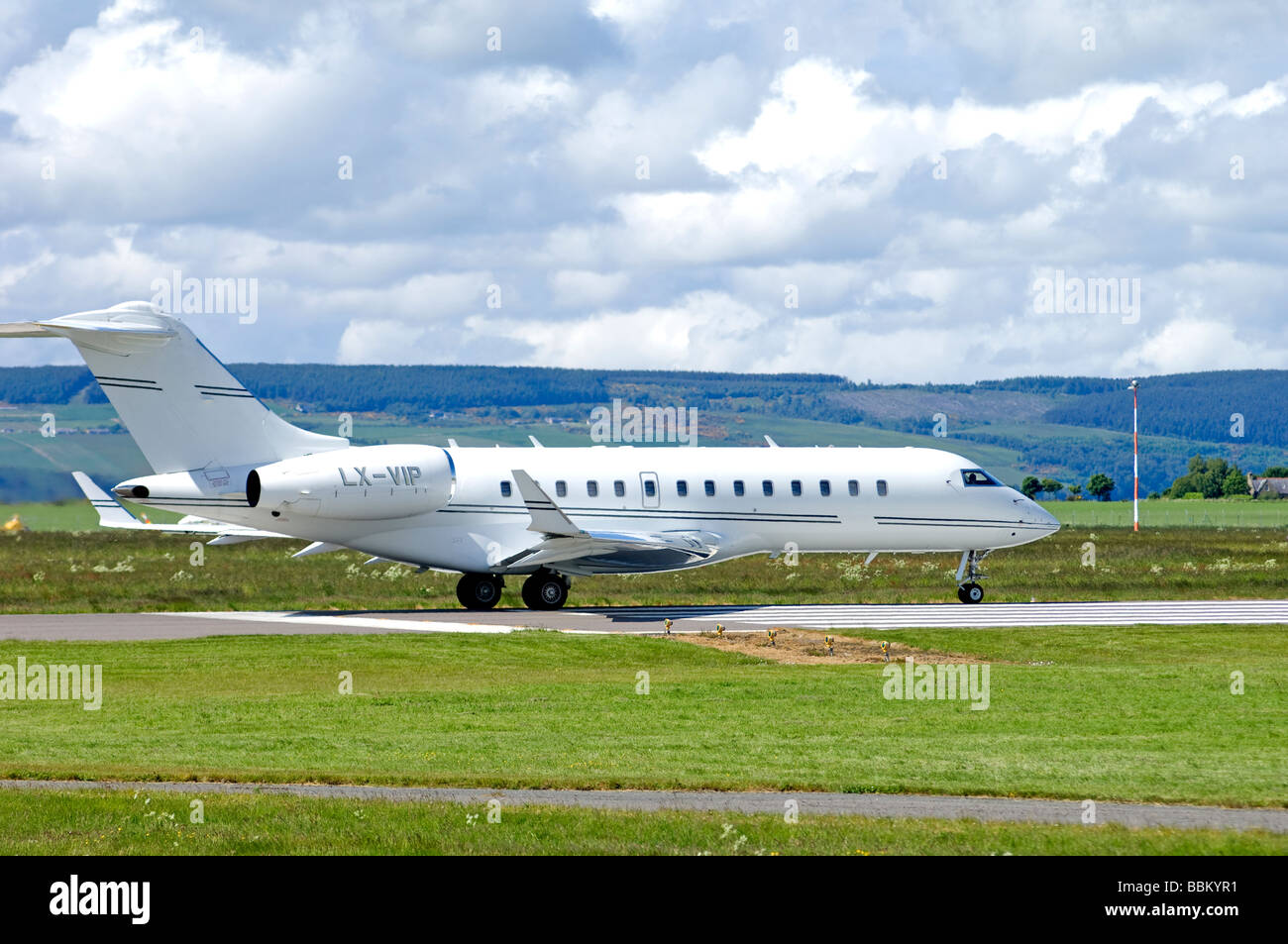 Bombardier BD-700-1A10 Global Express con partenza a Inverness dalcross aeroporto. SCO 2509 Foto Stock