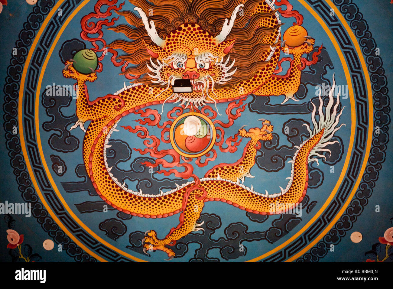 Tibetano ruota Dharma Namdroling monastero tibetano Bylakuppe Koorg Karbataka India Foto Stock