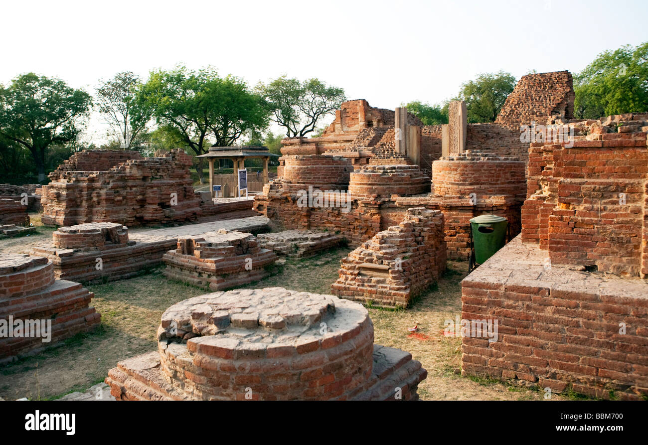 Rovine buddista Sarnath Varanasi Uttar Pradesh, India Foto Stock