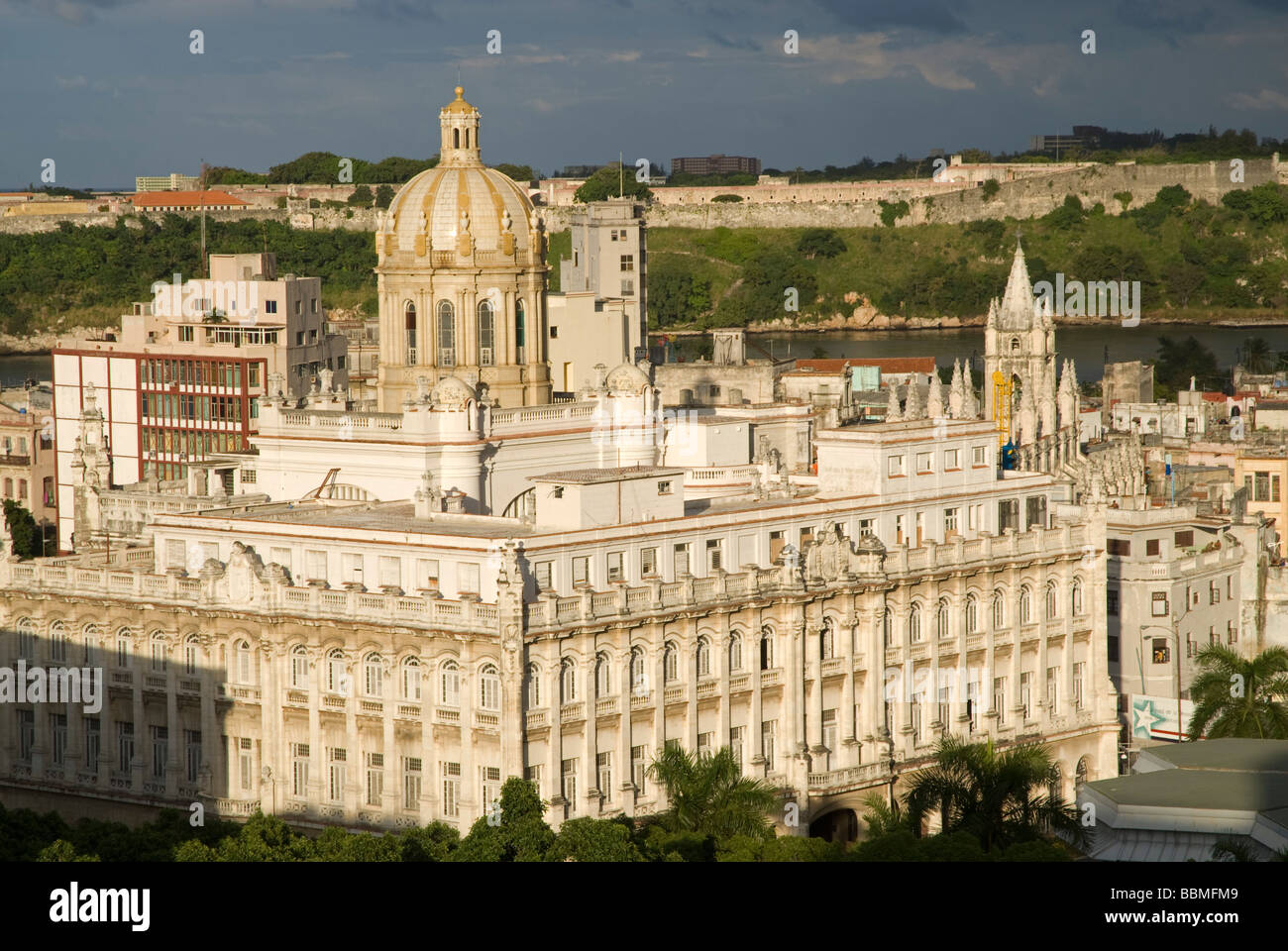Cuba, La Habana. Il Museo della Rivoluzione. Fu la sede del governo cubano per 40 anni. Foto Stock