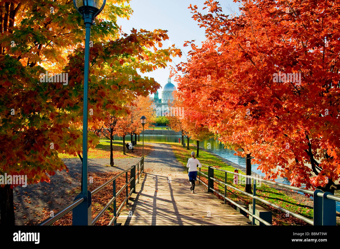 Autunno nel vecchio porto di Montreal in Canada Foto Stock