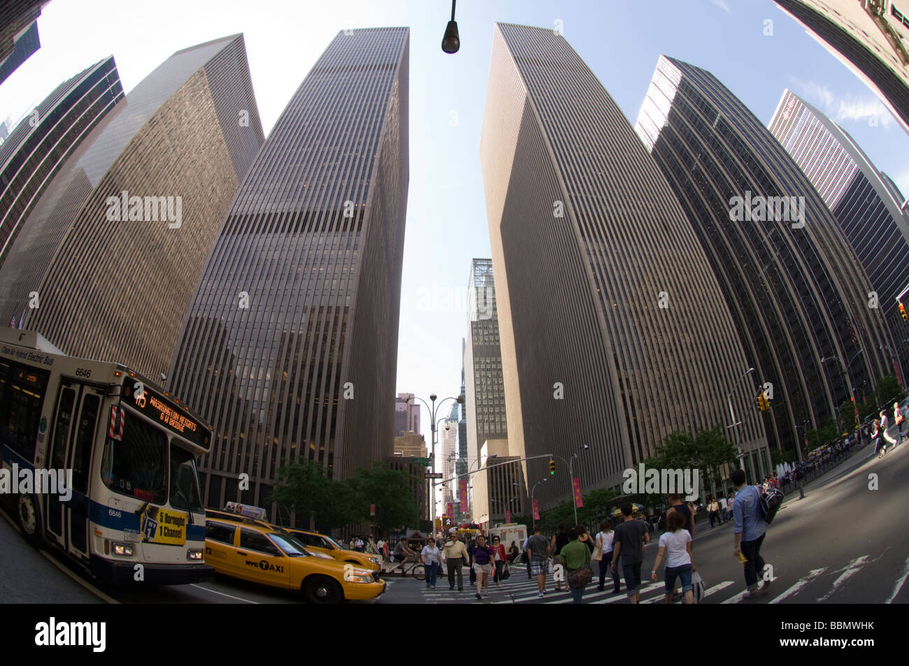 Il monolitico Sesta Avenue aggiunte al Rockefeller Center di New York sono visto venerdi 22 maggio 2009 Frances M Roberts Foto Stock