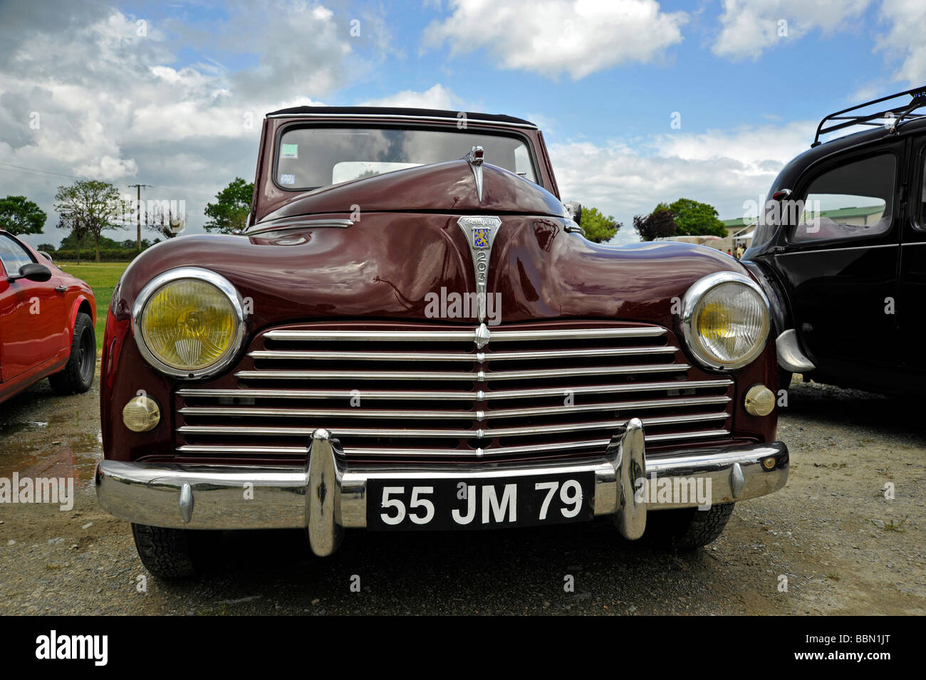 Vecchio classico francese della Peugeot 203 convertibili porta due auto di automobile Foto Stock