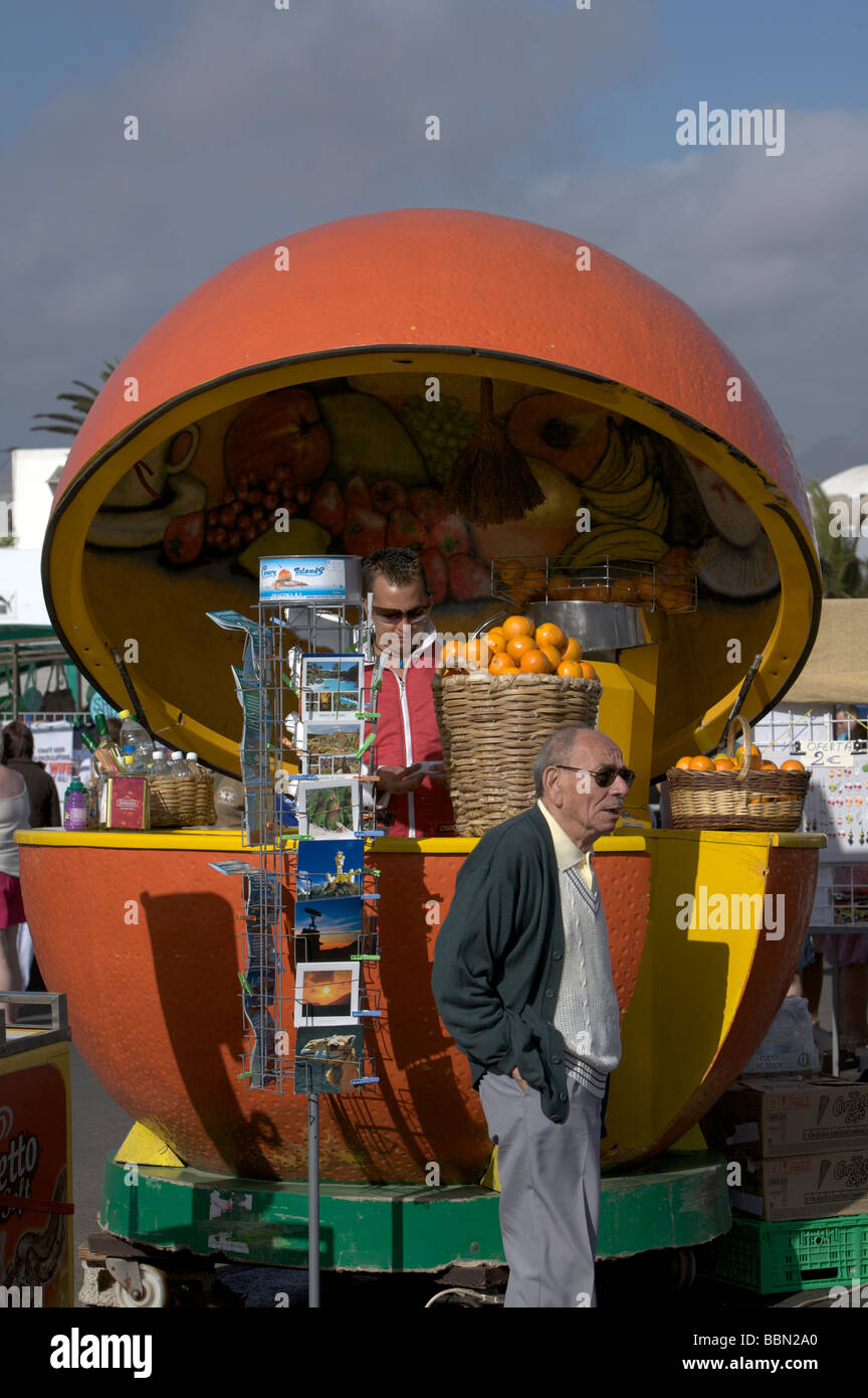 Il divertimento e lo shopping di Teguise Market in Lanzarote Foto Stock