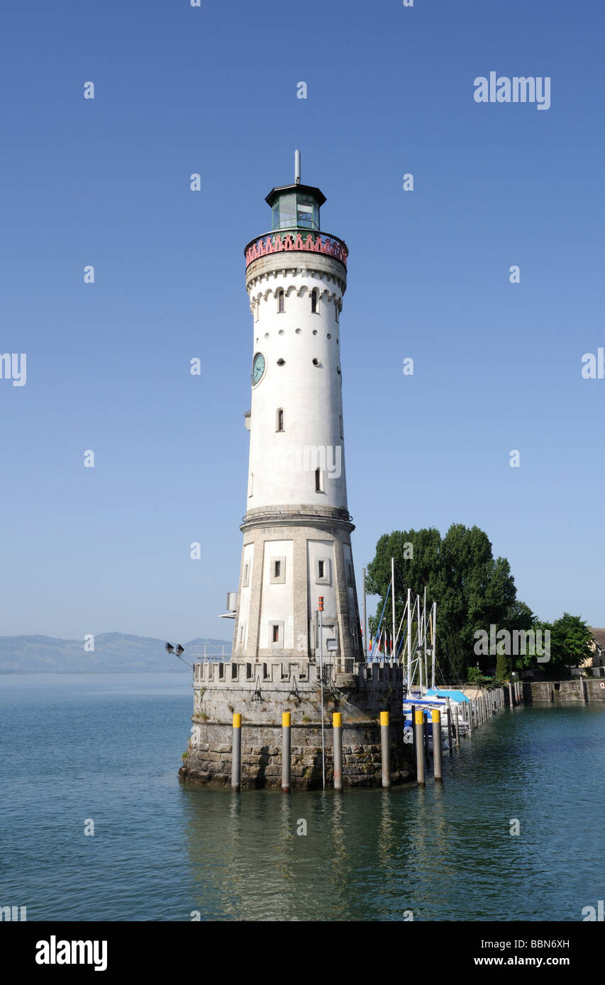 Faro nel porto di Lindau sul Lago di Costanza, Baviera, Germania, Europa Foto Stock
