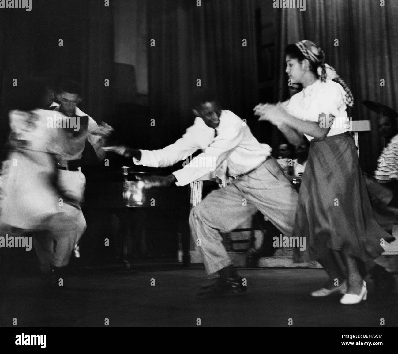 Danza, Mambo, Cuba, dipendenti che danzano durante l'ora di pranzo, 1950s, , Foto Stock