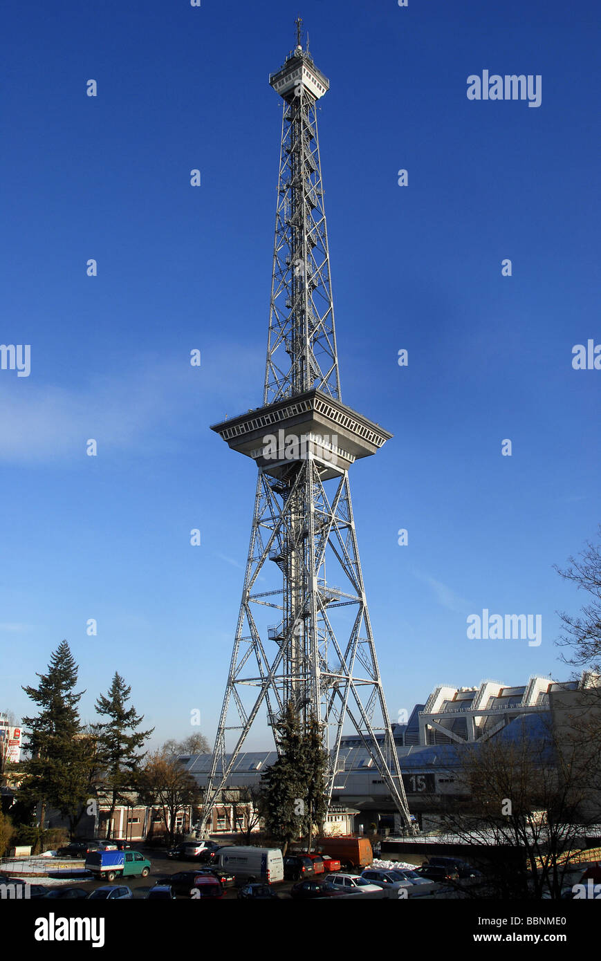 Radio tower berlin immagini e fotografie stock ad alta risoluzione - Alamy