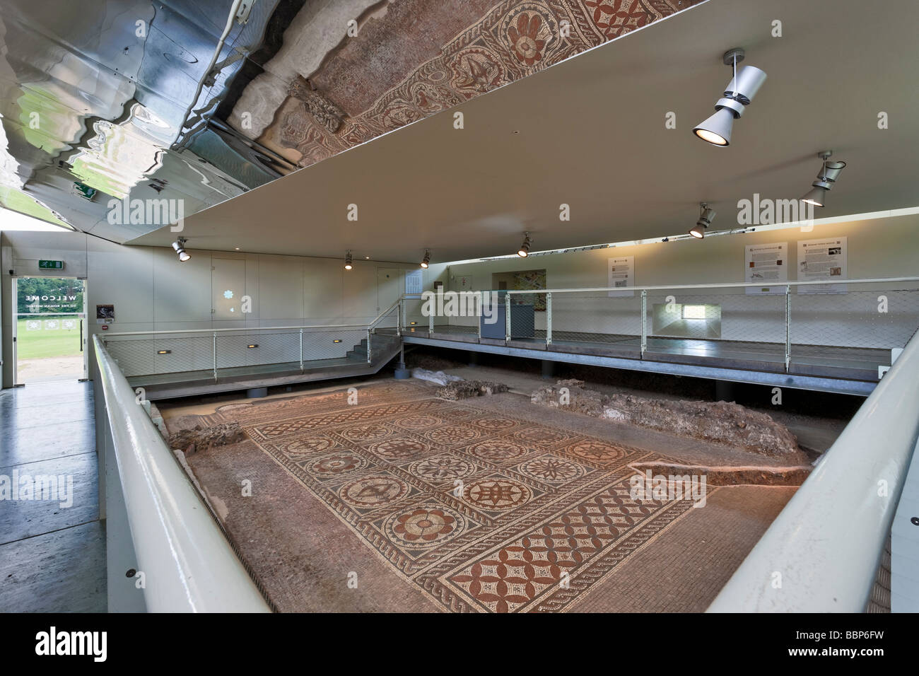 Pavilion di St Albans Park, Hertfordshire alloggiamento di antico romano hypocaust - impianti di riscaldamento a pavimento. Foto Stock