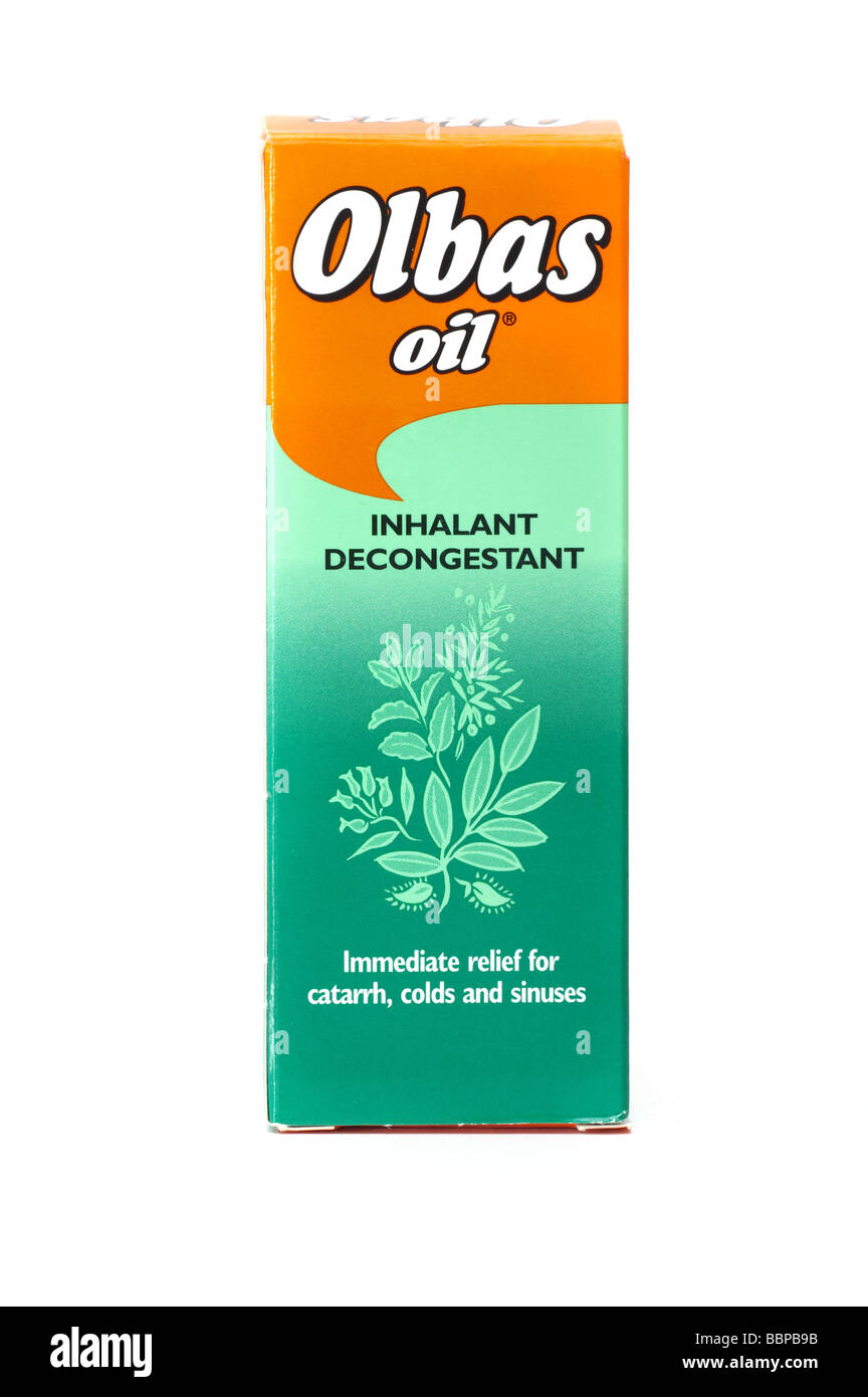 "Olbas Oil' inalante decongestionante in un contenitore di cartone Foto Stock