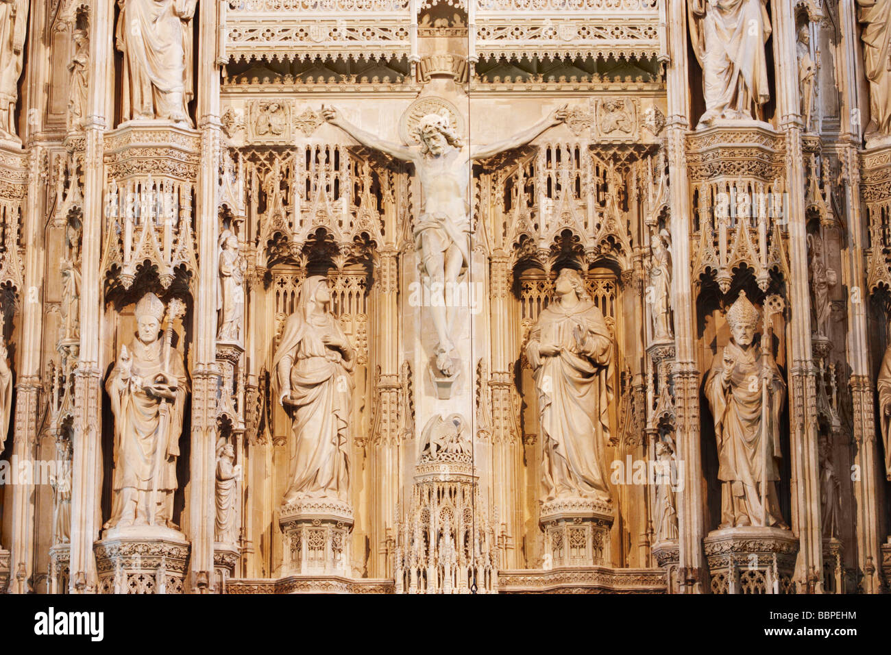 Altare Maggiore nella cattedrale di Winchester, Winchester, Hampshire, Inghilterra, Regno Unito Foto Stock