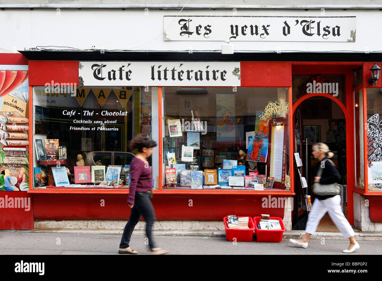 BOOKSHOP caffè letterario 'Les yeux D'ELSA', LE HAVRE, SEINE-MARITIME (76), in Normandia, Francia Foto Stock