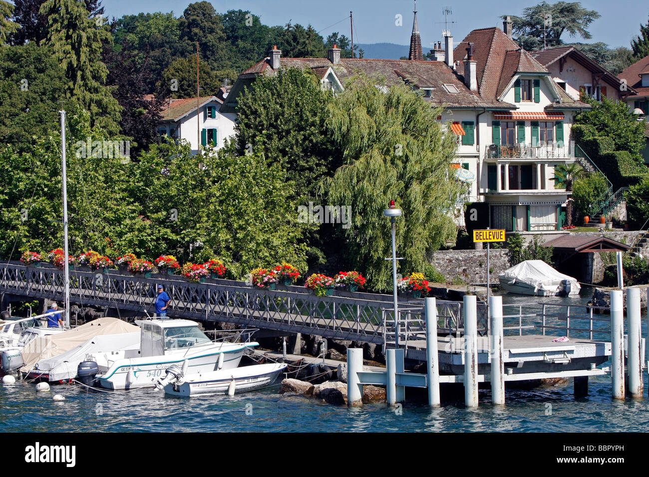 Villaggio di Bellevue nel cantone di Ginevra, Svizzera Foto Stock