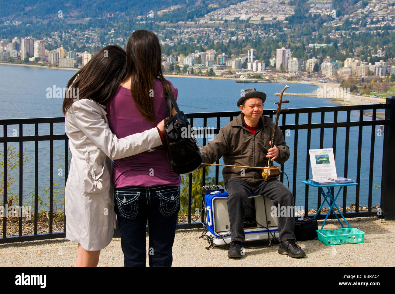 Musicista in Stanley Park a Vancouver Foto Stock