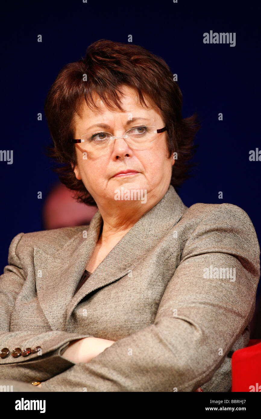 CHRISTINE BOUTIN, Ministro per l'edilizia e urbanistica, 90esimo Congresso delle autorità locali e regionali francesi Foto Stock