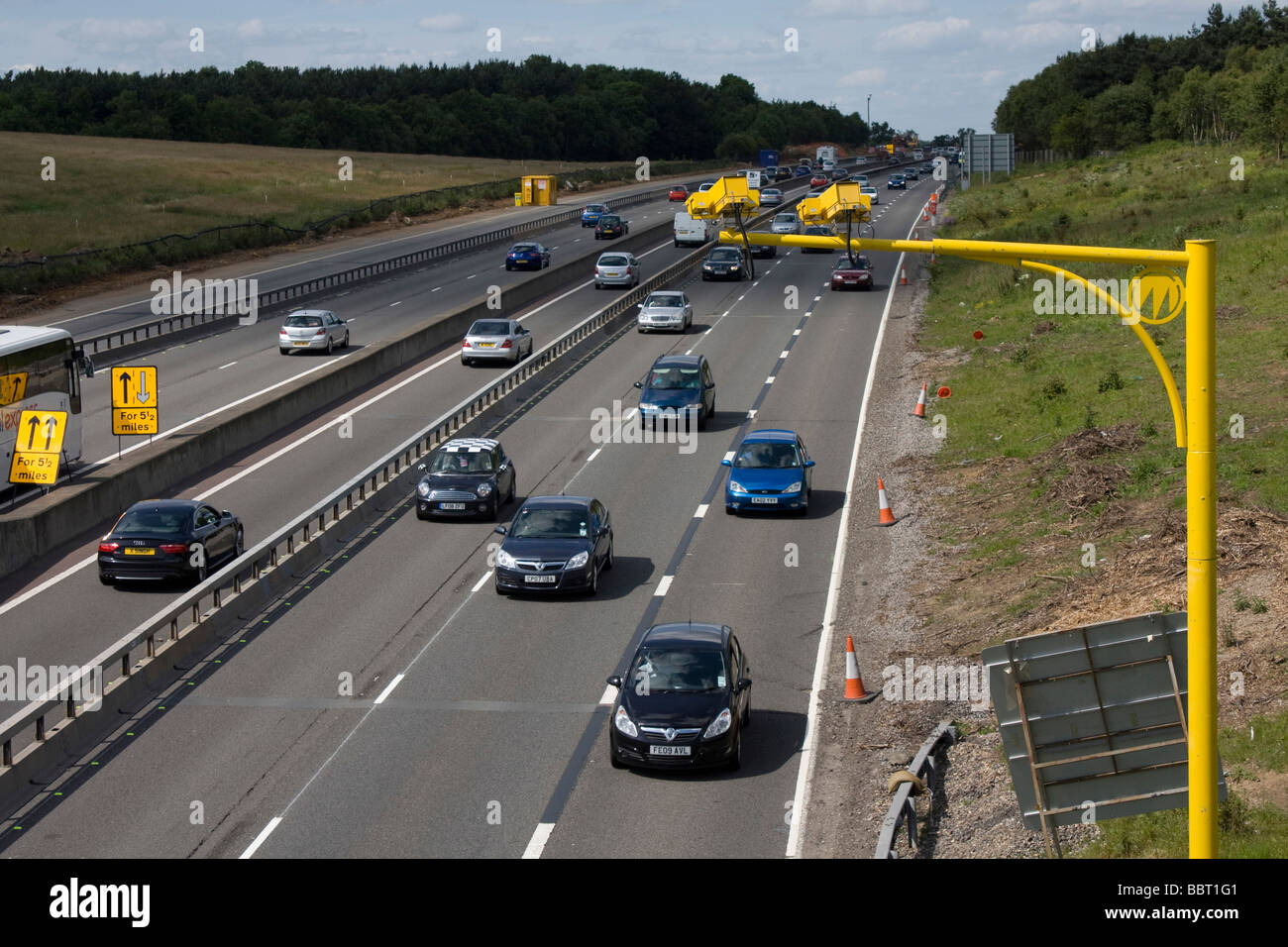 Velocità media specifiche telecamera M25 Autostrada allargando le giunzioni di schema di 16-23 M40 per A1 (M) Autostrade il contratto di agenzia in Inghilterra uk gb Foto Stock