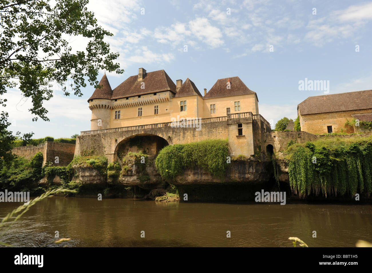 Chateau de Losse sul fiume Vezere in Dordogne Francia Foto Stock