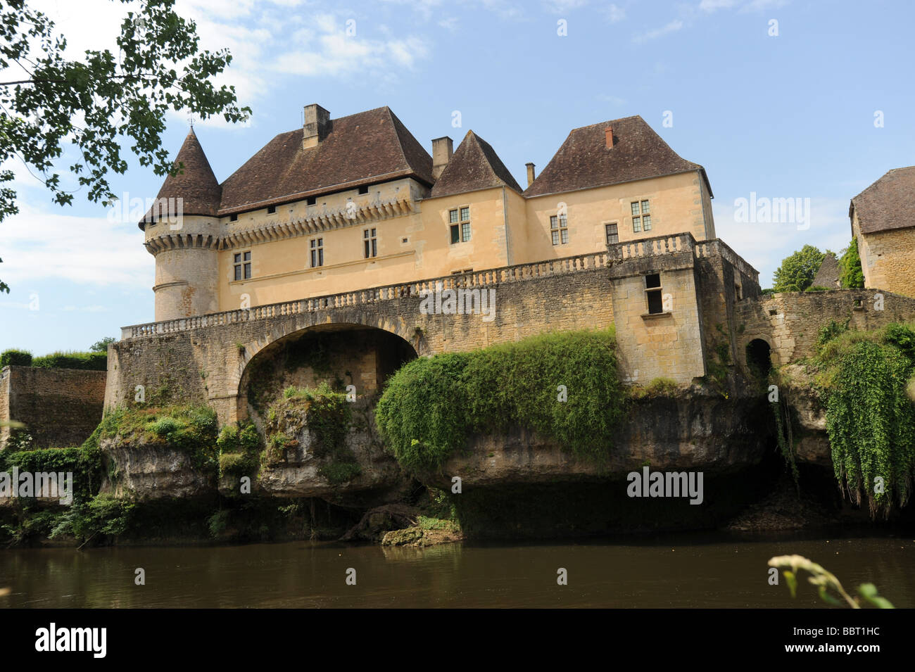 Chateau de Losse sul fiume Vezere in Dordogne Francia Foto Stock