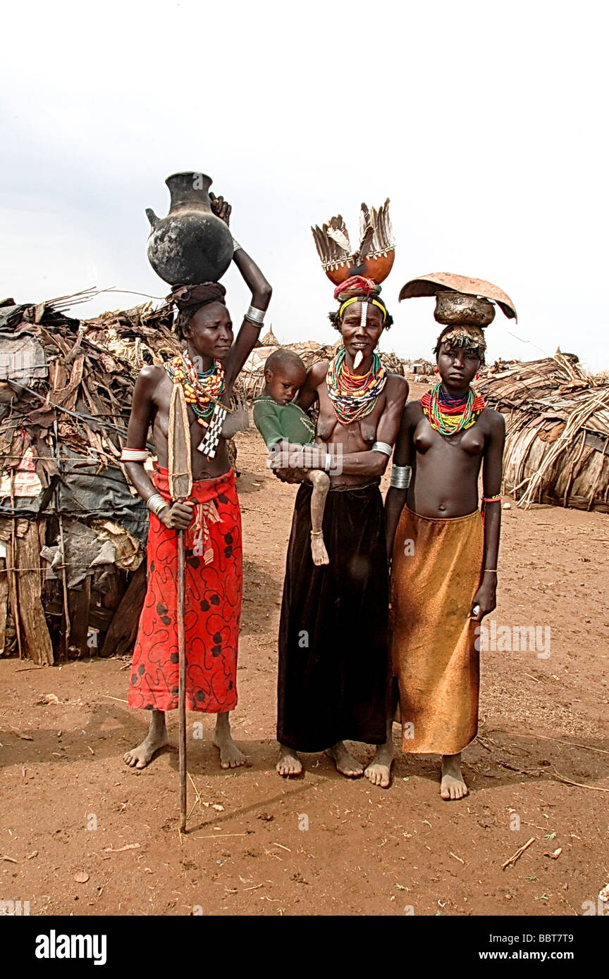 Africa Etiopia Valle dell'Omo Daasanach tribù donna Foto Stock