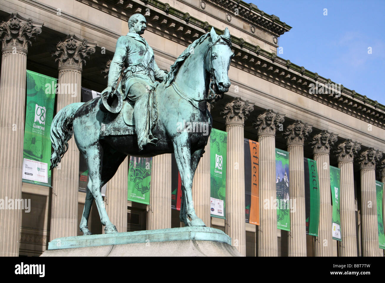 Statua di bronzo di Prince Albert, St George's Hall, Liverpool, Merseyside, Regno Unito Foto Stock