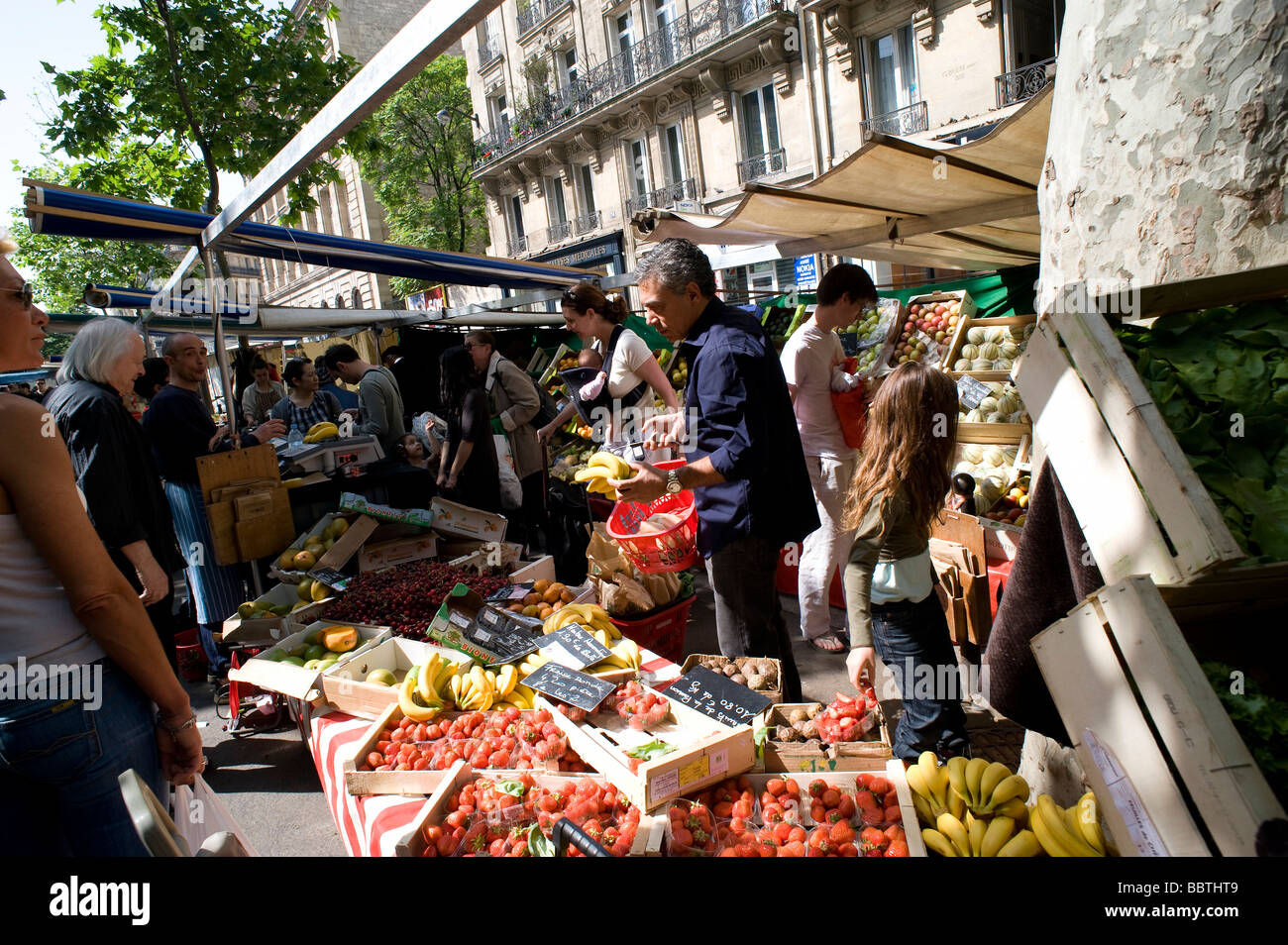 Paris Boulevard Raspail Biomarkt Paris Boulevard Raspail salute mercato alimentare Foto Stock
