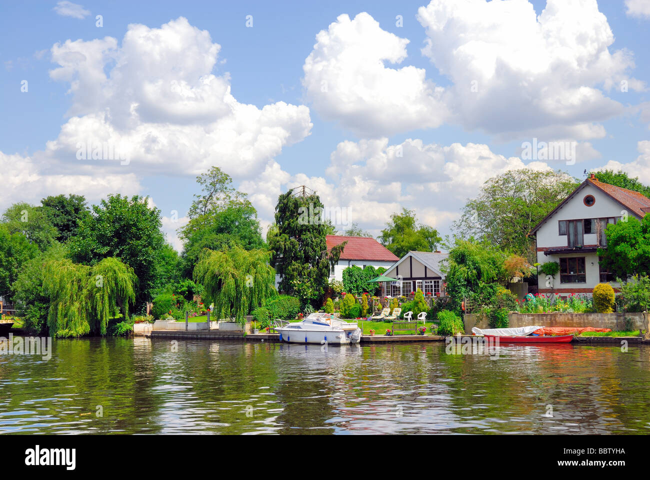 Il fiume Tamigi a Old Windsor Foto Stock