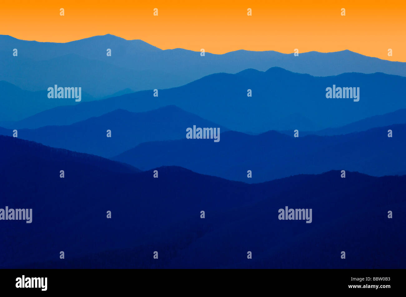 Le creste della montagna al tramonto dalla Clingman s Dome nel Parco Nazionale di Great Smoky Mountains Tennessee Foto Stock