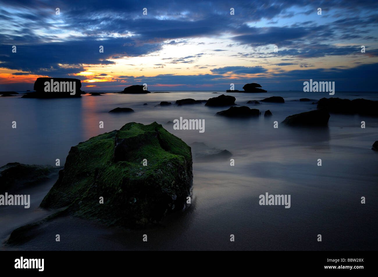 Twilight al mare asiatico, Phukok, Vietnam del sud, sud-est asiatico Foto Stock