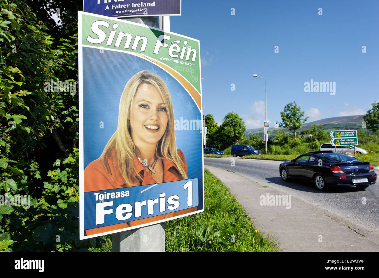 Sinn Fein elezione locale partito politico poster per strada nella Contea di Tipperary Repubblica di Irlanda 2009 Foto Stock