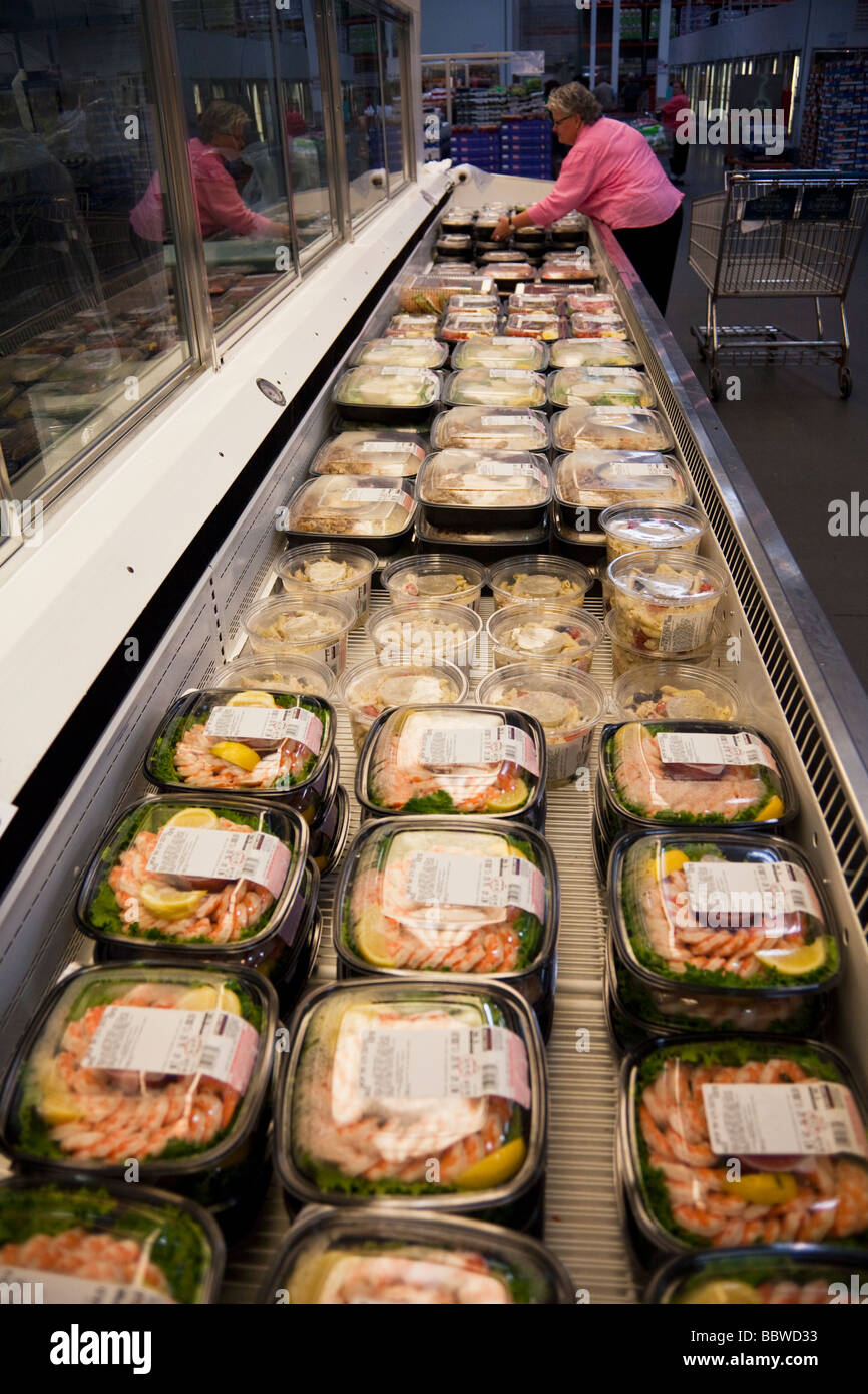 Pesci congelati prodotti freezer Costco warehouse USA Foto Stock