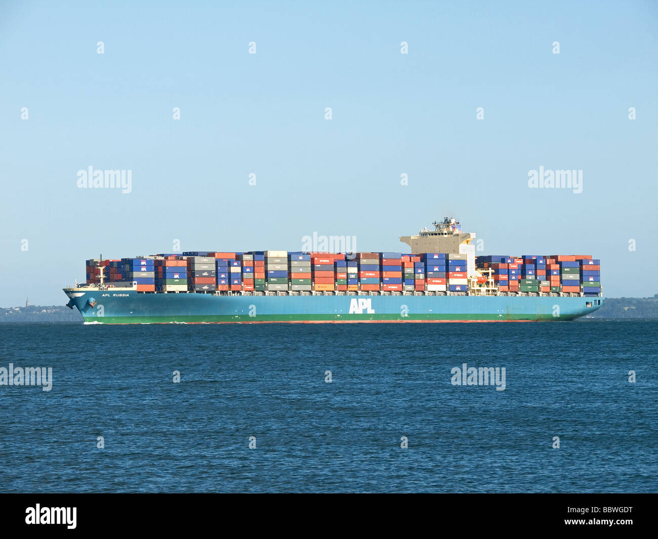 Nave portacontainer APL Russia arrivano a Southampton Regno Unito Foto Stock