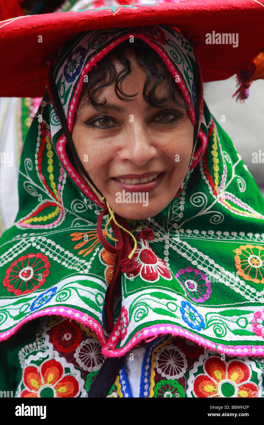 Germania Berlino Il Carnevale delle culture Sud Americana donna in costume Foto Stock