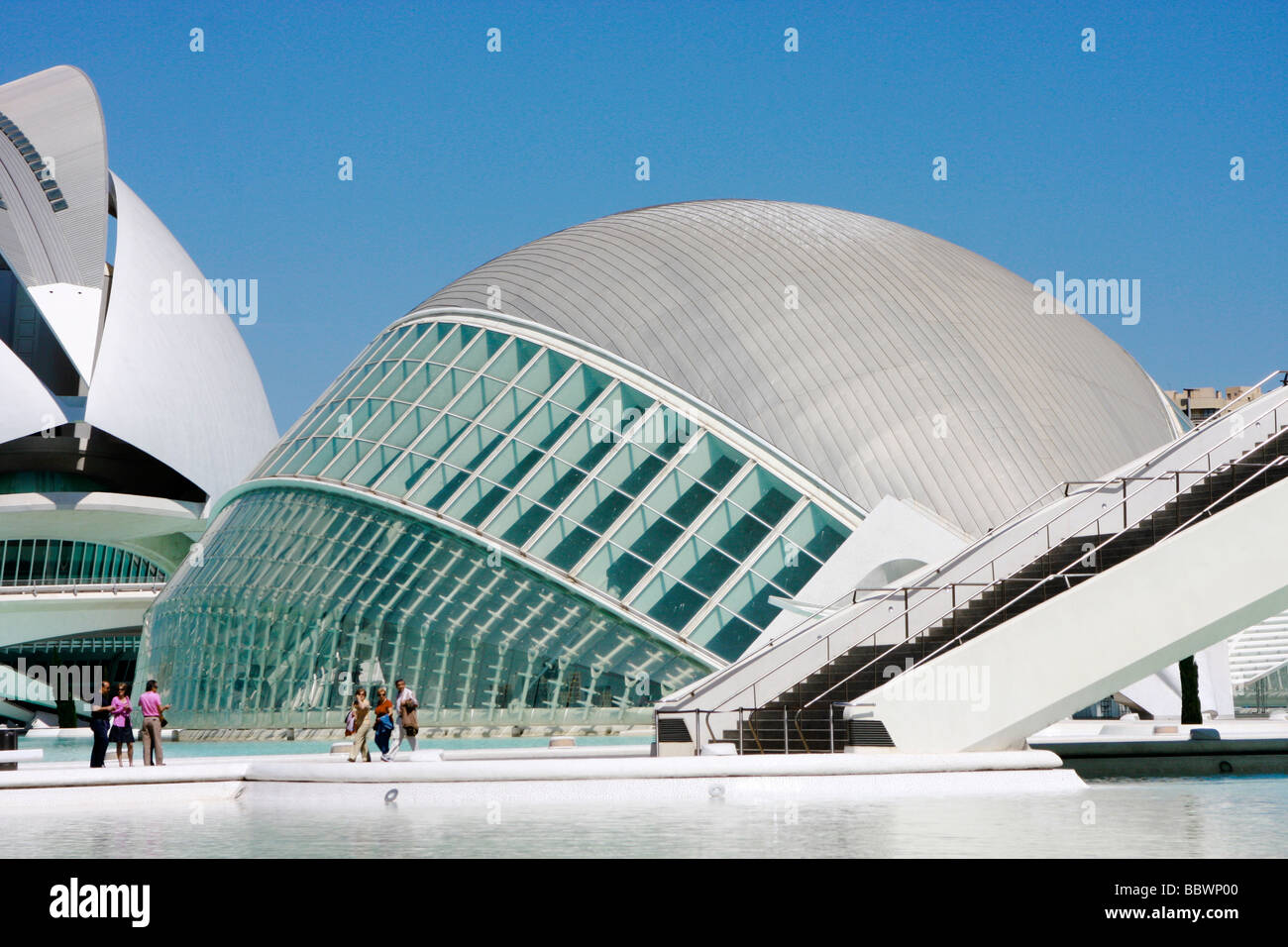 Progettato da Santiago Calatrava,Valencia, la Città delle Arti e delle Scienze è una straordinaria collezione di architettura moderna Foto Stock
