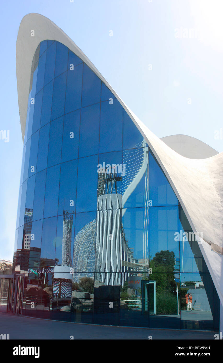 Progettato da Calatrava,L'Oceanografic di Valencia, la Città delle Arti e delle Scienze è una straordinaria collezione di moderni architectiure Foto Stock
