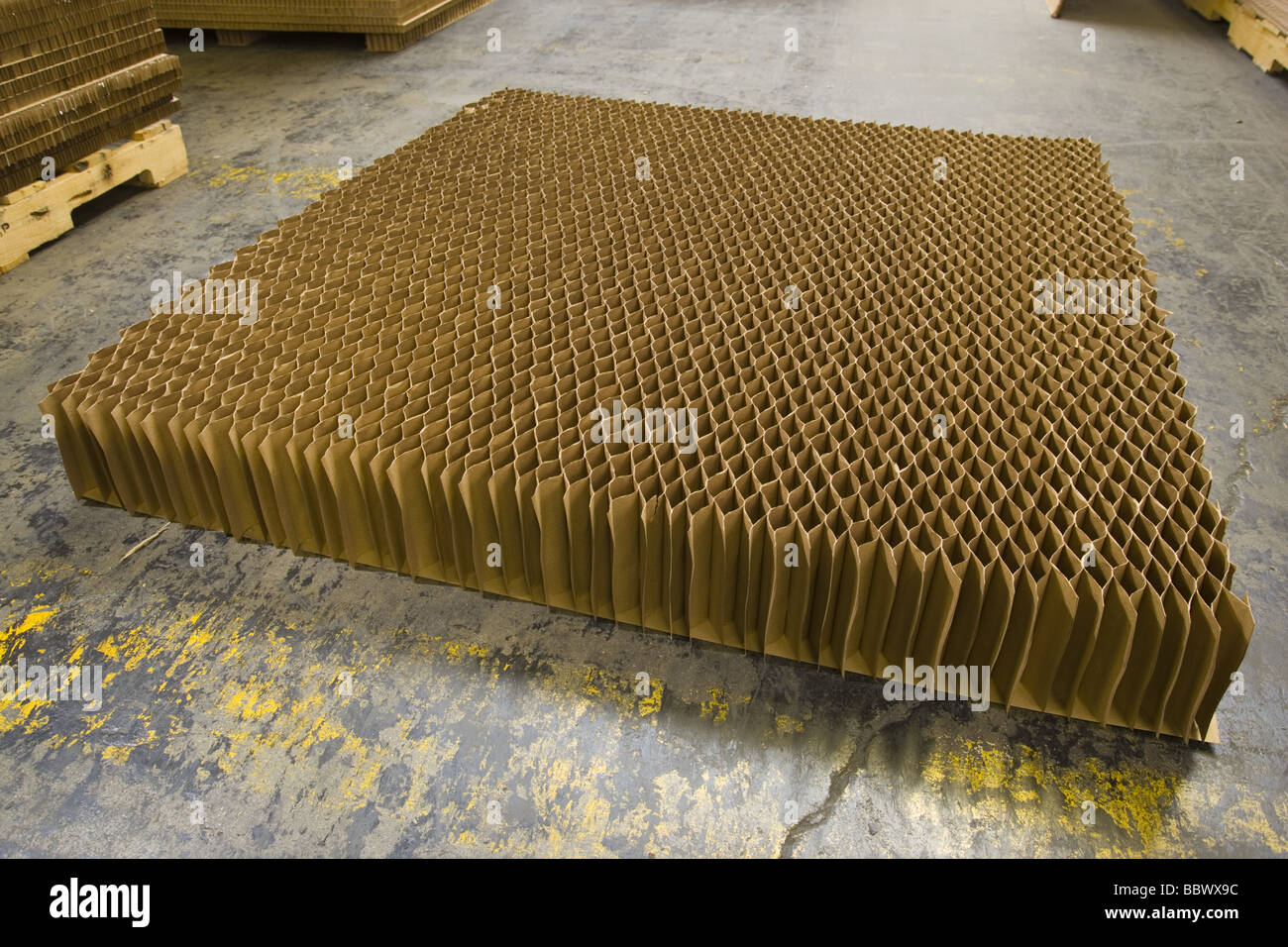 High Tech fabbrica, materiali di imballaggio, e il sistema di inventario. Foto Stock