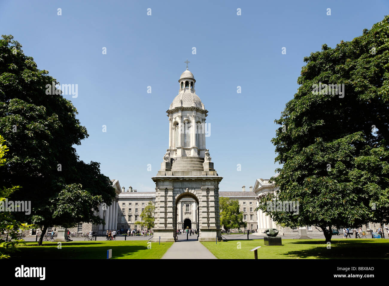 Il Campanile in Trinity College motivi a Dublino Repubblica di Irlanda Foto Stock