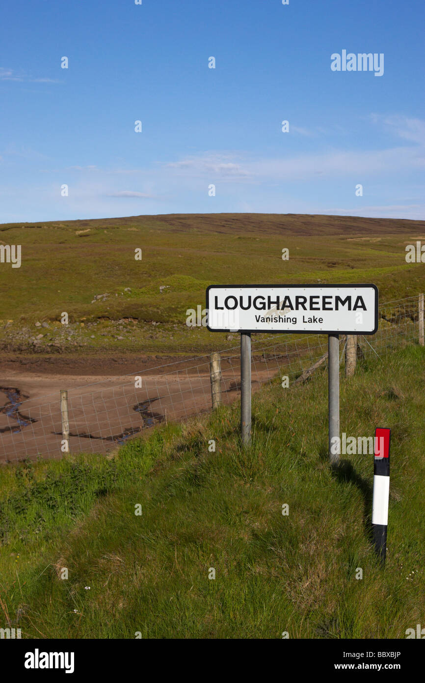 Loughareema vanishing Lake County Antrim Irlanda del Nord Regno Unito il lago scarica in una dolina Foto Stock