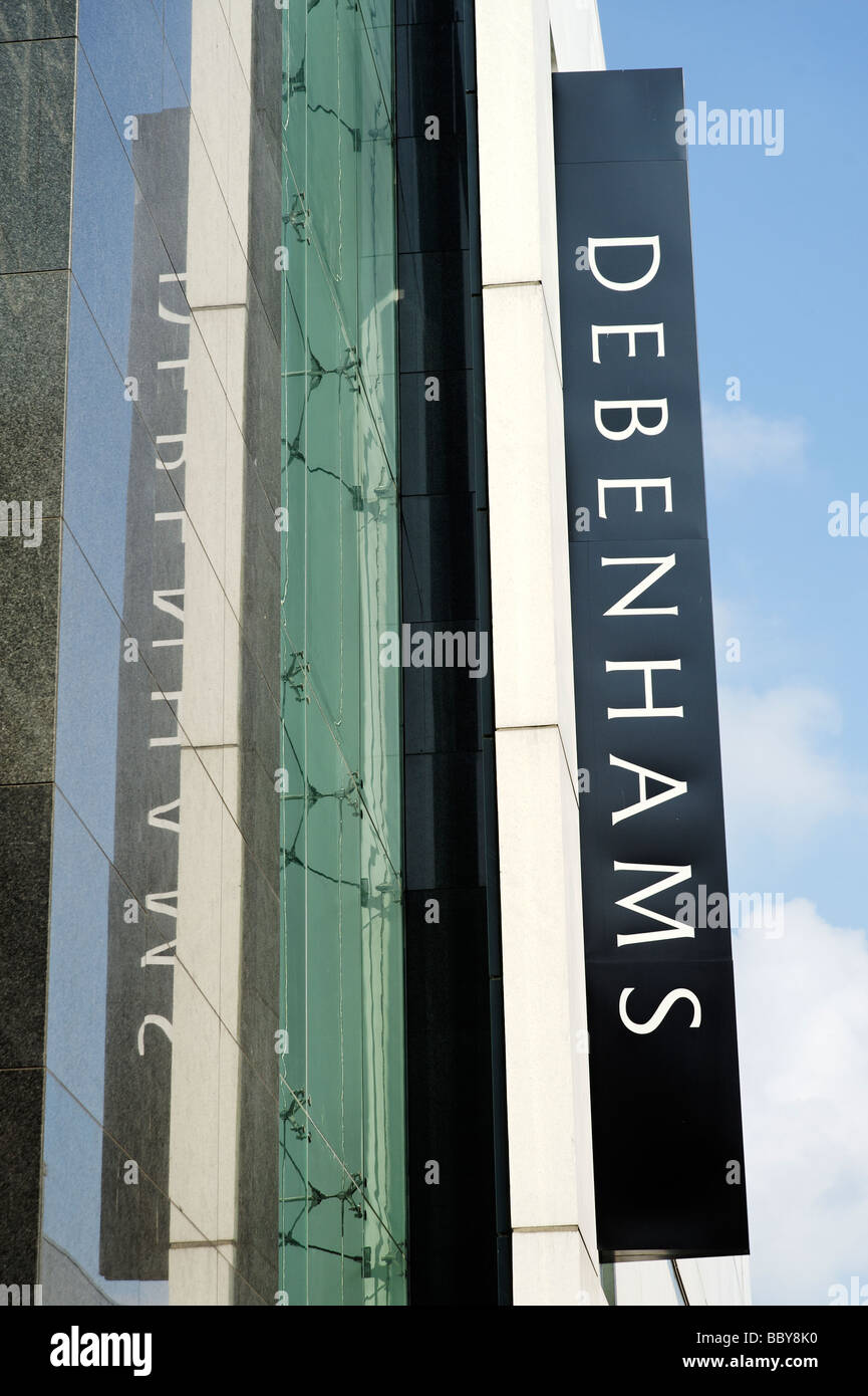 Grande negozio Debenhams su Henry St Dublino Repubblica di Irlanda Foto Stock